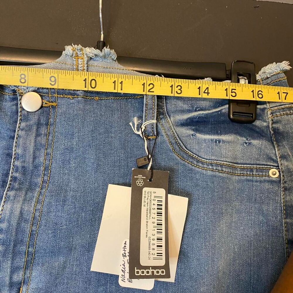 Boohoo Women's Blue Jeans - Picture 3 of 8